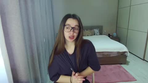 twitter    Annemarye 23 online show from 03/17/26, 05:22