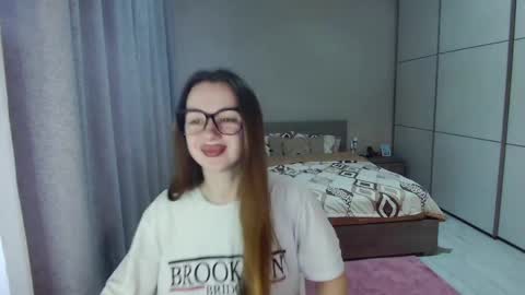 twitter    Annemarye 23 online show from 03/30/26, 04:57