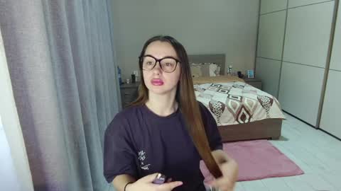 twitter    Annemarye 23 online show from 04/02/26, 05:16