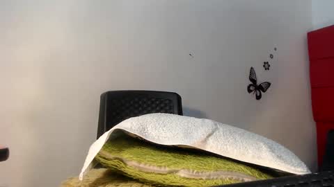 Snapshot of kristaltsxxx chatting on 12/23/24, 09:08 kristal online show from 12/23/24, 09:08