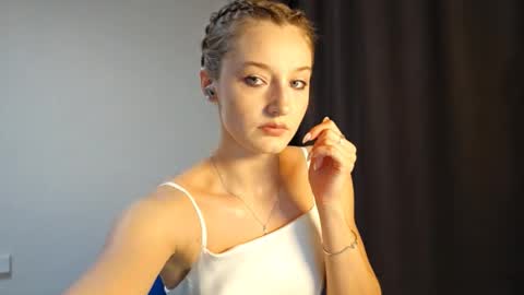 kristandaty online show from 02/10/26, 01:48