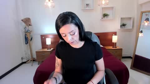 Sophia online show from 02/12/25, 08:18