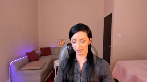Sophia online show from 05/25/26, 08:26
