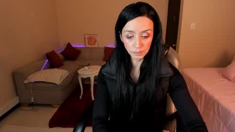 Sophia online show from 07/06/26, 08:00