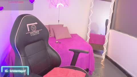 kristen_tay online show from 09/10/25, 04:12