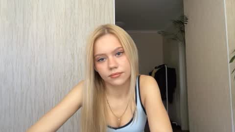 Snapshot of kristifelicien chatting on 06/28/26, 05:02 Blake online show from 06/28/26, 05:02
