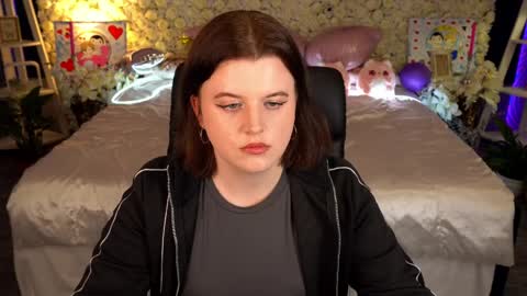 kristifoxy online show from 04/02/26, 06:27