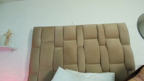 Kristin online show from 09/19/25, 11:33