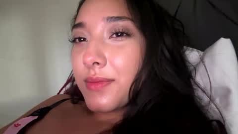 Snapshot of kristinaaxxx chatting on 01/08/26, 10:23 kristina online show from 01/08/26, 10:23