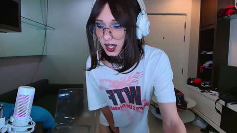 kristina online show from 02/01/25, 06:51