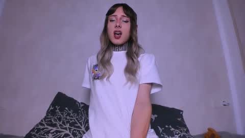 kristina online show from 10/16/25, 09:38