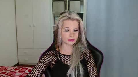 KristineAmore online show from 02/06/26, 07:45