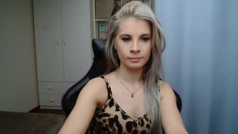 KristineAmore online show from 05/26/26, 06:31