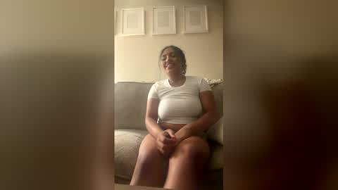 kristinelove334 online show from 04/19/26, 06:02