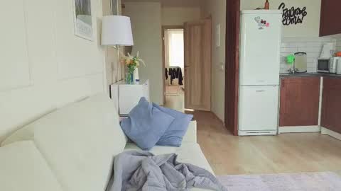 Snapshot of kristinesmith chatting on 09/15/25, 04:34 Kristi online show from 09/15/25, 04:34