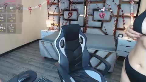 Kristtal  online show from 09/25/25, 03:54