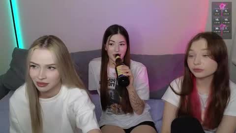 Snapshot of kristy_babe chatting on 01/14/25, 05:23 Kristy and Alice online show from 01/14/25, 05:23