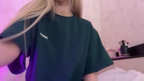 Kristy and Alice online show from 03/08/26, 01:15