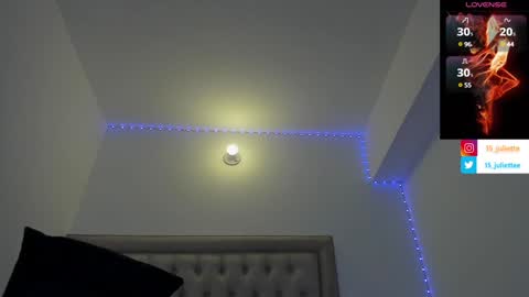 Snapshot of kristy_calderon chatting on 02/07/25, 12:42 Juliette online show from 02/07/25, 12:42