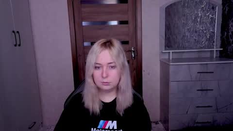 Kristy online show from 04/06/26, 04:57