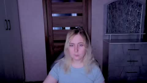 Snapshot of kristy_fran chatting on 06/26/26, 08:57 Kristy online show from 06/26/26, 08:57