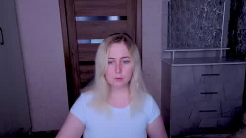 Snapshot of kristy_fran chatting on 06/28/26, 12:00 Kristy online show from 06/28/26, 12:00