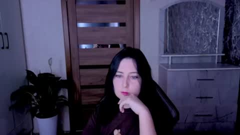 Snapshot of kristy_fran chatting on 07/07/26, 10:14 Kristy online show from 07/07/26, 10:14