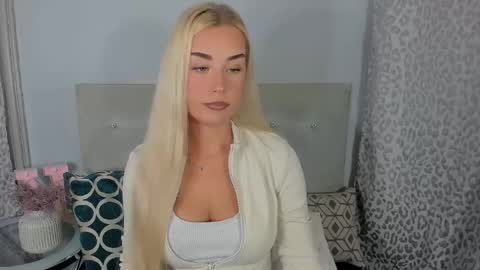 KristyFlowers online show from 05/05/26, 03:20