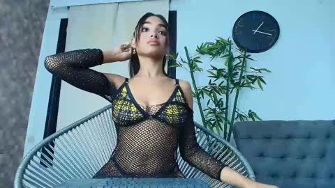 Cristina online show from 02/19/25, 10:31