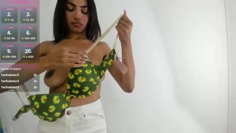 Cristina online show from 02/25/25, 01:52