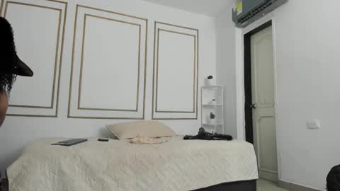 Cristina online show from 01/17/26, 07:50