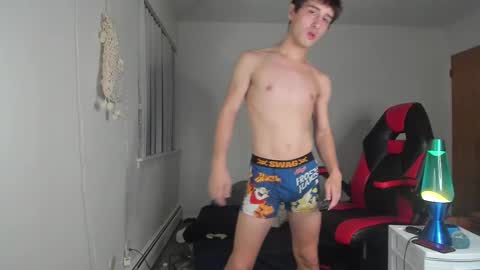 Snapshot of kroddy1985 chatting on 09/16/25, 12:44 Brayden Thompson online show from 09/16/25, 12:44