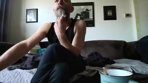 krummersaebel online show from 02/19/25, 10:12