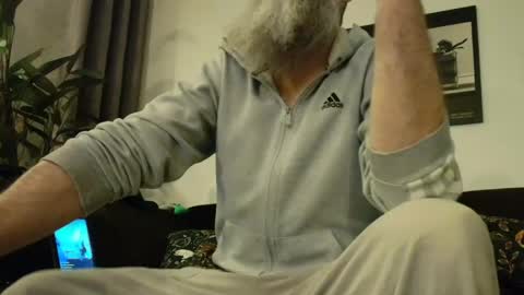 krummersaebel online show from 04/15/26, 07:58