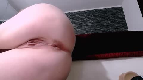 krystal desire online show from 10/07/25, 05:37