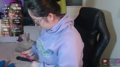 kryystaladams online show from 04/14/26, 08:31