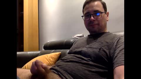 krzysztof1977 online show from 01/06/25, 09:54