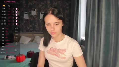 Ksenia online show from 10/29/25, 09:00