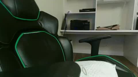 Kevin online show from 12/08/24, 07:37