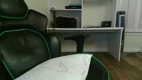 Kevin online show from 02/09/25, 07:38