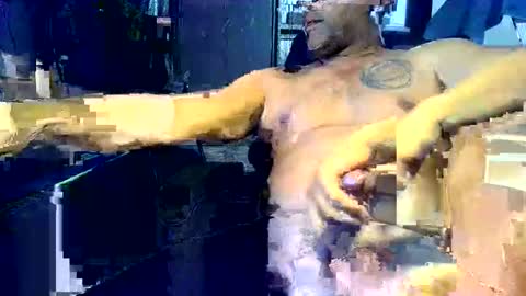 Snapshot of ktownbboi1 chatting on 11/24/25, 01:11 Saharawood online show from 11/24/25, 01:11