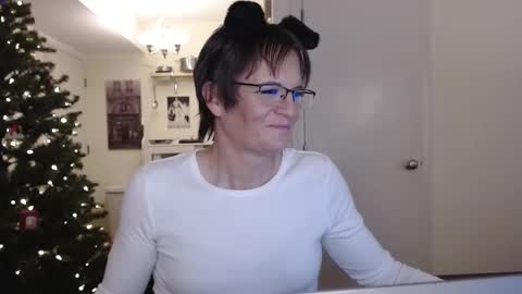 Cait online show from 12/05/25, 02:09