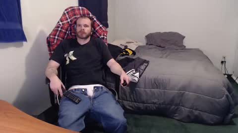 Snapshot of kuggy570 chatting on 12/29/24, 08:26 Kuggy online show from 12/29/24, 08:26