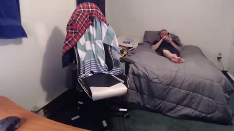 Snapshot of kuggy570 chatting on 01/09/25, 12:35 Kuggy online show from 01/09/25, 12:35