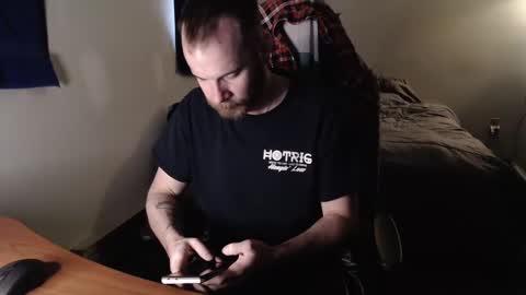 Snapshot of kuggy570 chatting on 01/12/25, 01:58 Kuggy online show from 01/12/25, 01:58