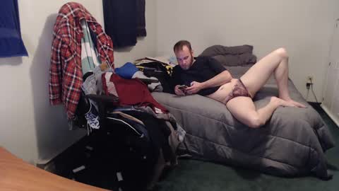 Snapshot of kuggy570 chatting on 01/23/25, 01:30 Kuggy online show from 01/23/25, 01:30