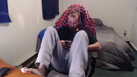 Snapshot of kuggy570 chatting on 01/25/25, 12:17 Kuggy online show from 01/25/25, 12:17