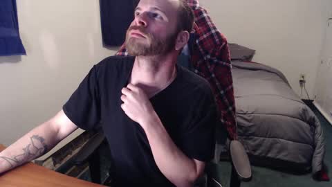 Snapshot of kuggy570 chatting on 02/03/25, 11:05 Kuggy online show from 02/03/25, 11:05