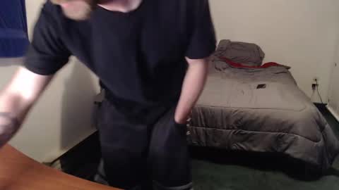 Snapshot of kuggy570 chatting on 02/09/25, 01:11 Kuggy online show from 02/09/25, 01:11