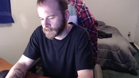 Snapshot of kuggy570 chatting on 02/12/25, 03:27 Kuggy online show from 02/12/25, 03:27